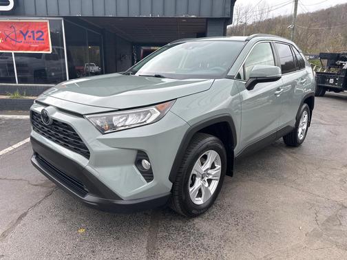 Lunar Rock 2019 Toyota RAV4 XLE