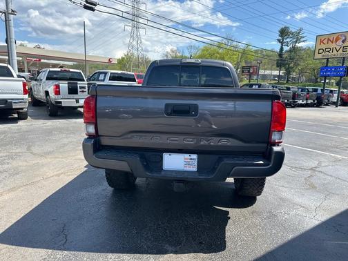 2016 Toyota Tacoma Base