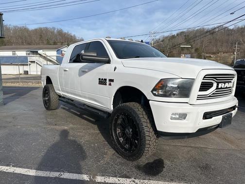 2018 RAM 2500 Big Horn Mega Cab 4x4 6'4' Box