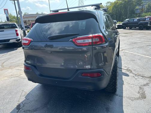 2018 Jeep Cherokee Latitude Plus