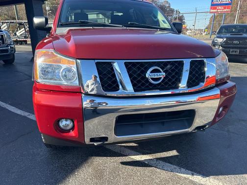 2015 Nissan Titan SV
