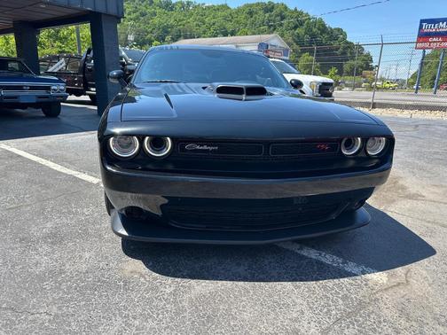 Pitch Black Clearcoat 2018 Dodge Challenger R/T 392