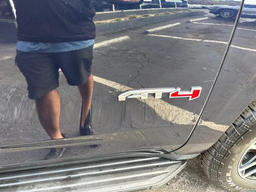 2021 GMC Yukon 4WD AT4