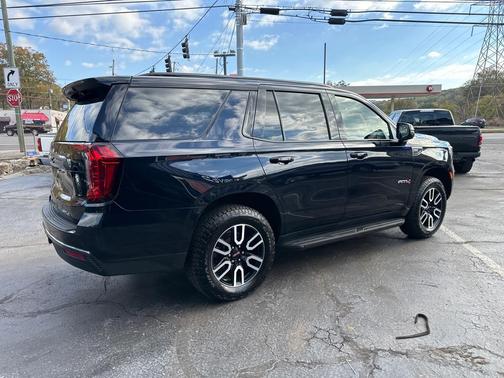 2021 GMC Yukon 4WD AT4