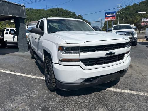 Summit White 2017 Chevrolet Silverado 1500 Custom