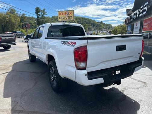 2017 Toyota Tacoma TRD Sport