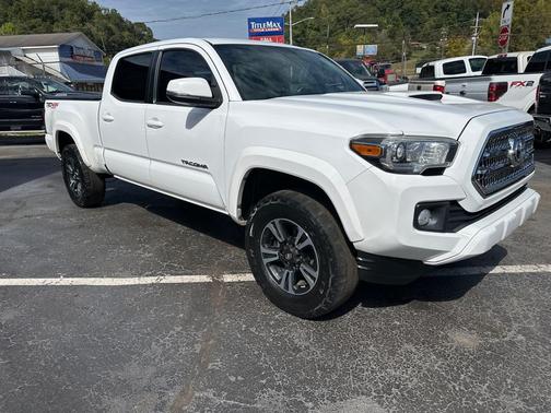 2017 Toyota Tacoma TRD Sport