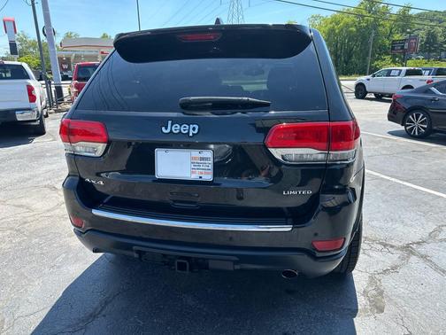 Brilliant Black Crystal Pearlcoat 2015 Jeep Grand Cherokee Limited