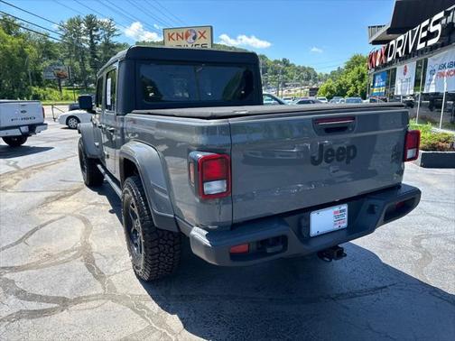 2021 Jeep Gladiator Sport