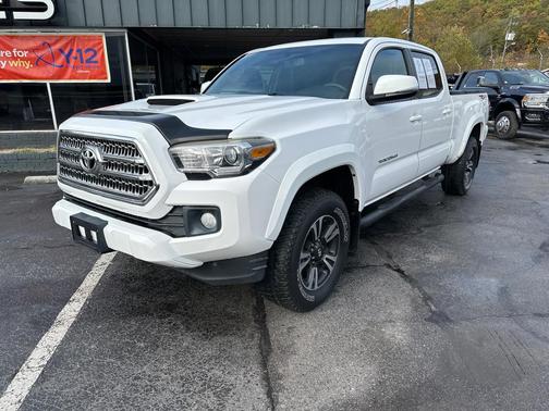 2017 Toyota Tacoma Base