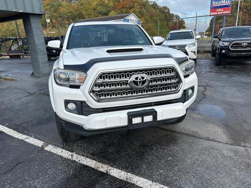 2017 Toyota Tacoma Base