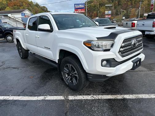 2017 Toyota Tacoma Base