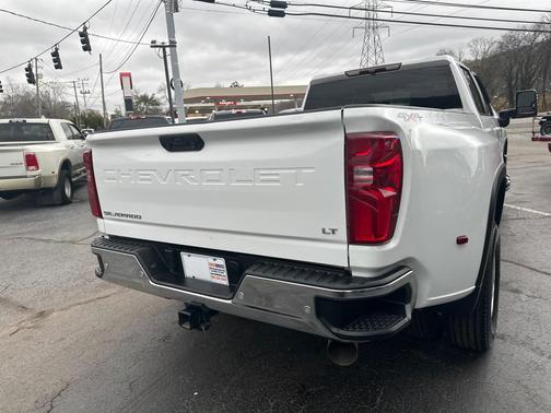 WHITE 2024 Chevrolet Silverado 3500 LT