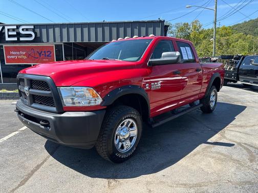 Flame Red Clearcoat 2017 RAM 3500 Tradesman Crew Cab 4x4 6'4' Box