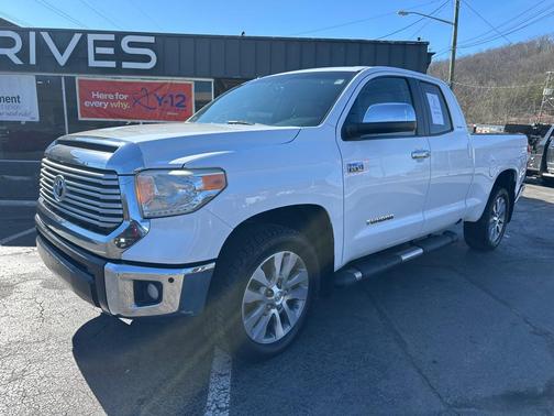 Super White 2015 Toyota Tundra Limited