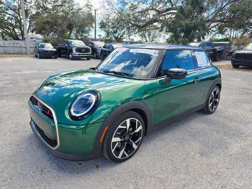 British Racing Green 2025 MINI Hardtop S