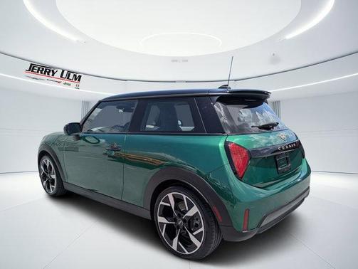 British Racing Green 2025 MINI Hardtop S