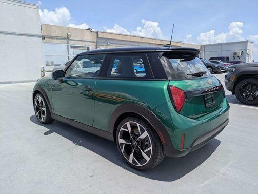 British Racing Green 2025 MINI Hardtop S