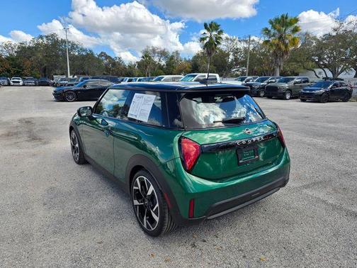 British Racing Green 2025 MINI Hardtop S