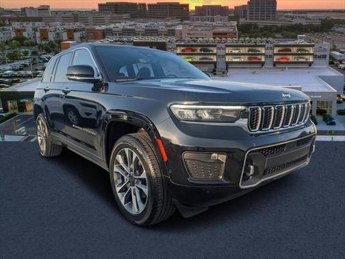 2023 Jeep Grand Cherokee Overland 4x2