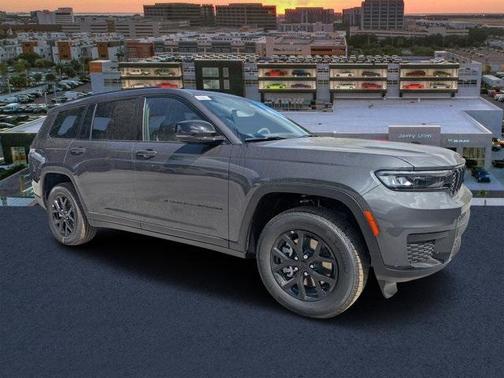 2025 Jeep Grand Cherokee L Laredo