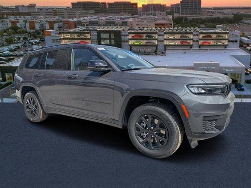 2025 Jeep Grand Cherokee L Laredo
