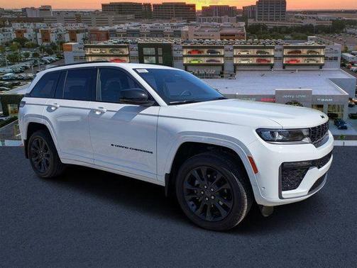 Bright White Clearcoat 2026 Jeep Grand Cherokee Limited