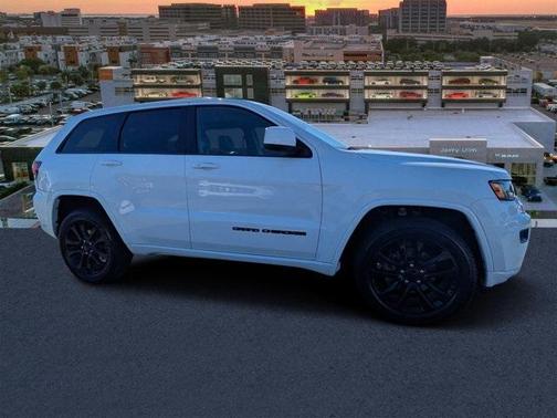 2020 Jeep Grand Cherokee Altitude