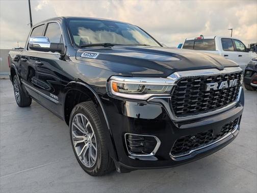 2025 RAM 1500 Tungsten Crew Cab 4x4 57' Box