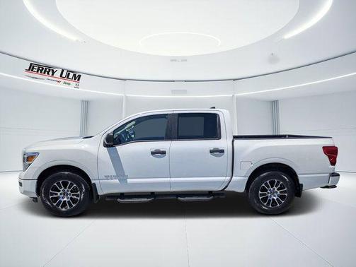 Glacier White 2023 Nissan Titan SV