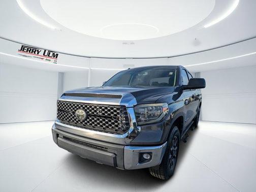 2018 Toyota Tundra SR5
