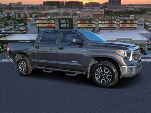2018 Toyota Tundra SR5