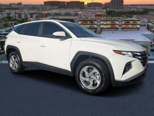 2024 Hyundai TUCSON SE