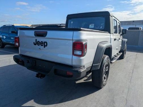 2023 Jeep Gladiator Sport