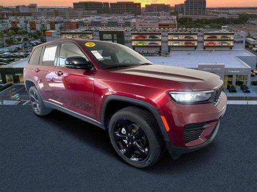 2023 Jeep Grand Cherokee Altitude 4x4