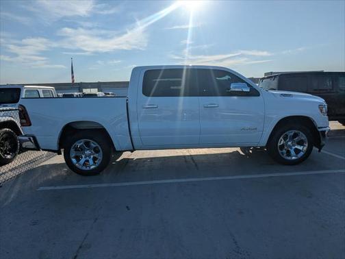 2020 RAM 1500 Laramie Crew Cab 4x4 57' Box