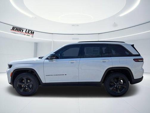 Bright White Clearcoat 2026 Jeep Grand Cherokee Limited