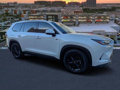 2024 Toyota Grand Highlander LIMITED