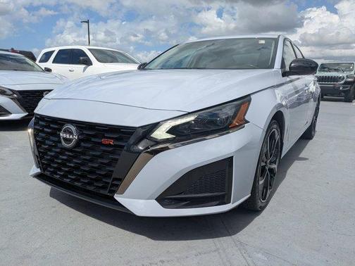 2023 Nissan Altima 2.5 SR