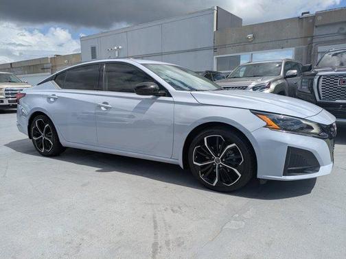 2023 Nissan Altima 2.5 SR