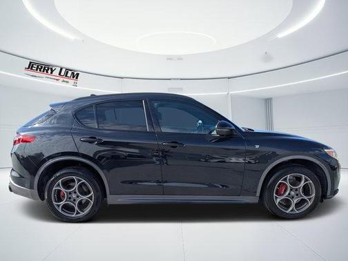 2022 Alfa Romeo Stelvio Ti