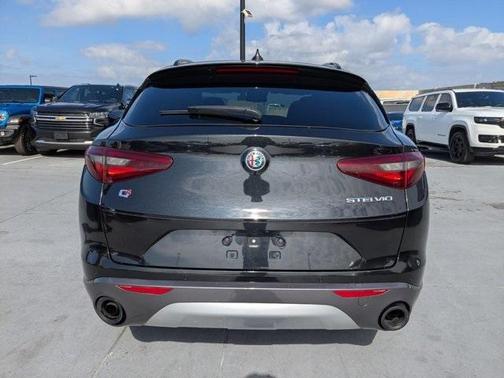 2022 Alfa Romeo Stelvio Ti