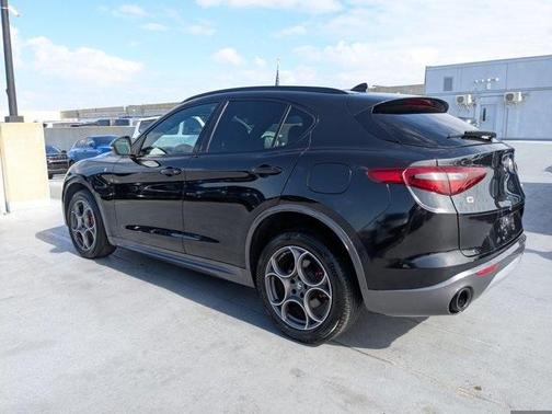 2022 Alfa Romeo Stelvio Ti