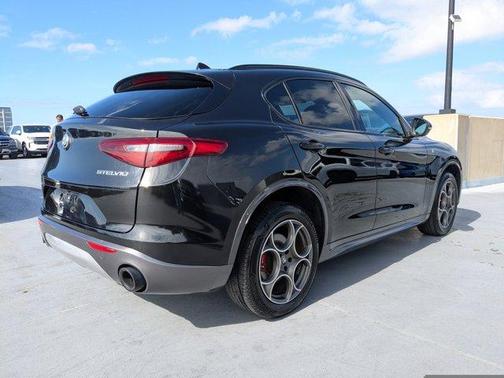2022 Alfa Romeo Stelvio Ti
