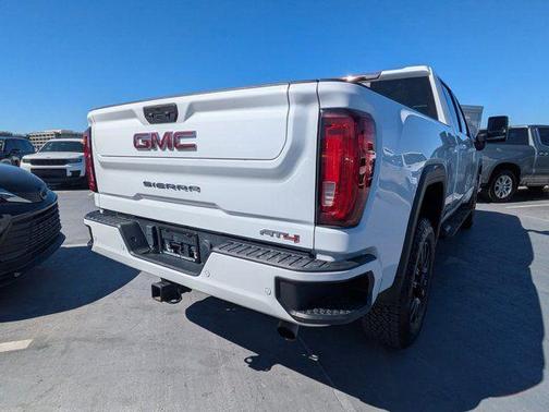 2021 GMC Sierra 2500 AT4