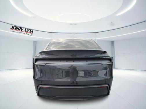 2026 Tesla Model Y PREMIUM