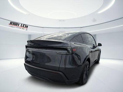 2026 Tesla Model Y PREMIUM