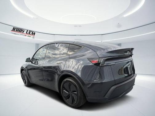 2026 Tesla Model Y PREMIUM