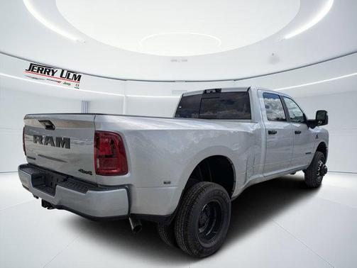 Silver Zynith 2026 RAM 3500 Big Horn