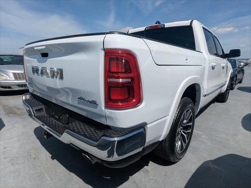 2025 RAM 1500 Limited Crew Cab 4x4 57' Box